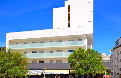 Lignano Sabbiadoro Apartamento | Studio renovated with air conditioning