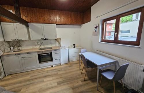 Siska District Apartamento | Studio R