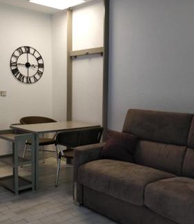 Sanary-sur-Mer Apartamento | STUDIO RDJ TERRASSE PISCINE SANARY SUR MER
