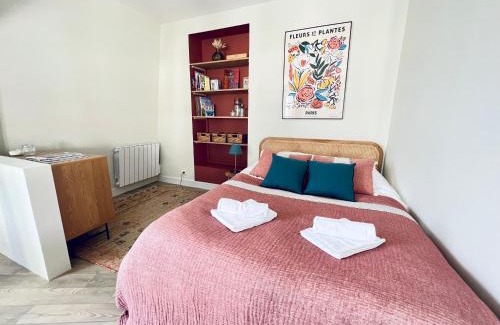 Nevers Apartamento | Studio Remigny, hyper centre ville de Nevers, style "Appart-hôtel" by PRIMO C0NCIERGERIE
