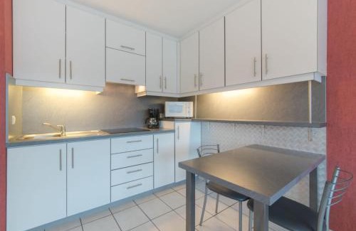 Bredene Apartamento | Studio Residentie Astrid-10 by Interhome