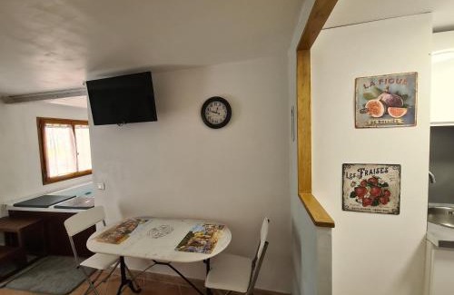 Carnoules Apartamento | Studio Romance dans la nature
