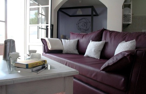 Montecorto Apartamento | Estudio "Romantic Paradise 2" con vistas a la montaña, piscina, Wi-Fi y jardín