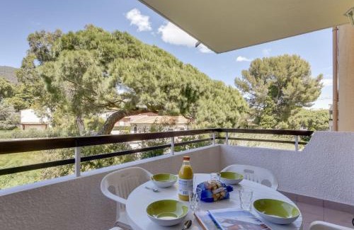 Cavalaire-sur-Mer Apartamento | Studio Sémaphore-2 by Interhome