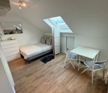 Saint-Cyr-l'Ecole Apartamento | Studio Saint Cyr