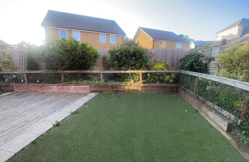 Patchway Apartamento | Studio-Sleeps 2 free parking-garden-near shops