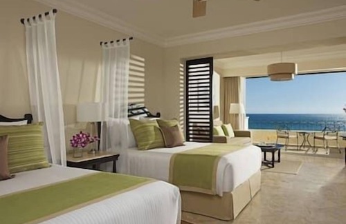 Centro Complejo | Studio Sleeps 2 | Beach | Pool | Hot Tub | Concierge | Lux Stay