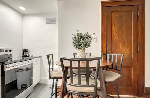 Downtown Des Moines Apartamento | Studio Sleeps 4 - Next To 3 Breweries!