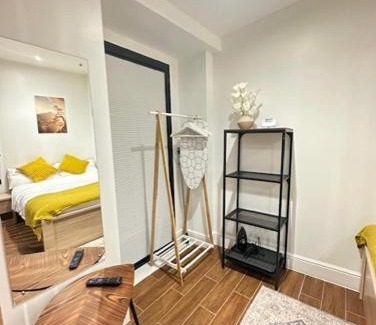 Toddington Apartamento | Studio-Sleeps 2 -PetFriendly-WiFi
