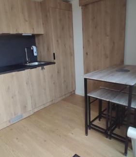 Parigne-lʼEveque Apartamento | Studio Smarty