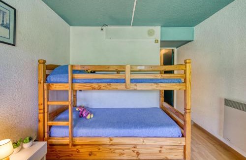 Le Corbier Apartamento | Studio Soyouz Vanguard-19 by Interhome