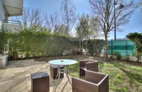 Quartier Chatillon Apartamento | Studio spacieux avec terrasse et parking