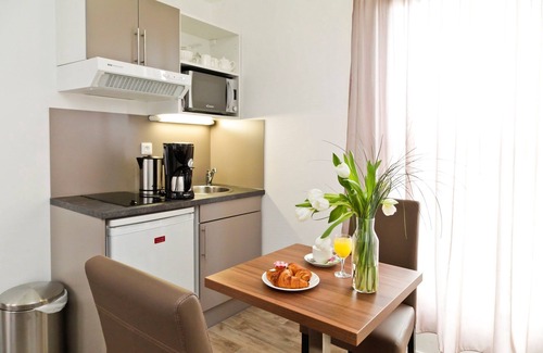Sainte-Anne - Faubourg Noyon Apartamento | Studio moderne et spacieux, près monuments historiques | Wi-Fi Gratuit!