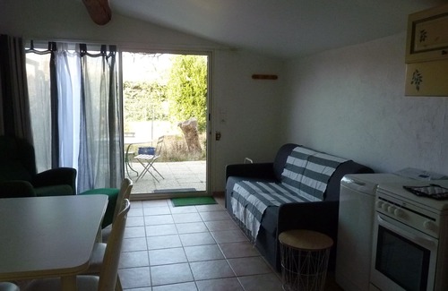 Bagnols-sur-Ceze Villa | Estudio con picine en Provenza Occitanne