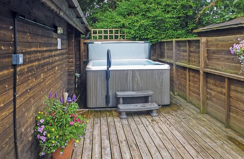 Cullompton Chalet De Esquí | Alojamiento de 1 habitaciones en Kentisbeare, Nr Cullompton