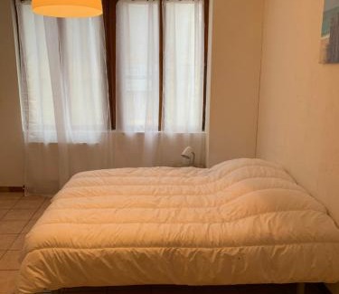 Saints-en-Puisaye Apartamento | Studio tout équipé 2 à 4 personnes