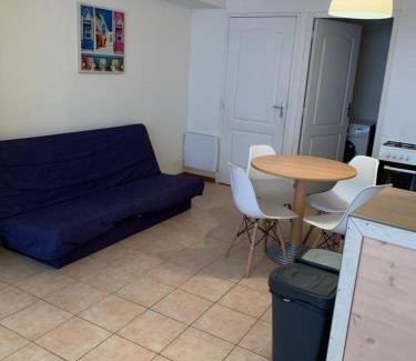 Saints-en-Puisaye Apartamento | Studio tout équipé 2 à 4 personnes