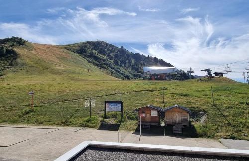 Aime Apartamento | Studio tout confort avec cabine - Accès direct aux pistes - FR-1-181-2578