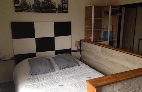 Limoges Apartamento | Studio très confortable