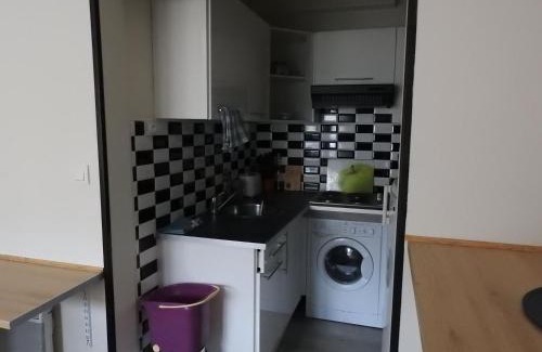 Limoges Apartamento | Studio très confortable