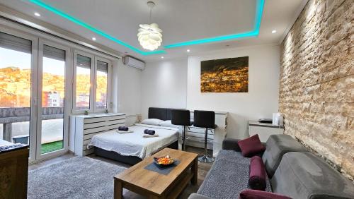 Uzice Apartamento | Studio Trg