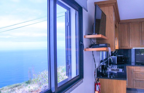 Paul do Mar Apartamento | Studio Two | Vista al mar | Retiro perfecto para parejas económicas con WIFI gratuito y barbacoa