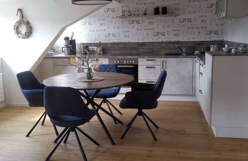 Hansaviertel Apartamento | Nuevo estudio bajo el techo.