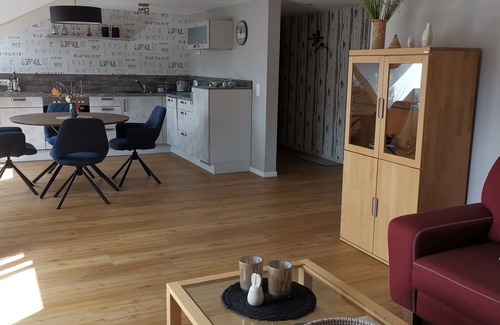Hansaviertel Apartamento | Nuevo estudio bajo el techo.