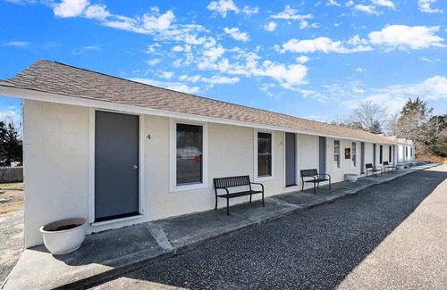 Green Creek Apartamento | Studio Unit Minutes to North Wildwood! Sleeps 3!
