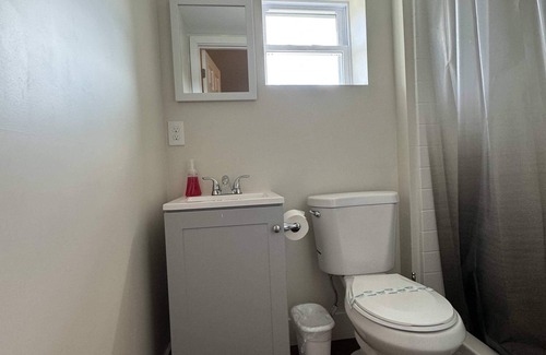 Green Creek Apartamento | Studio Unit Minutes to North Wildwood! Sleeps 3!