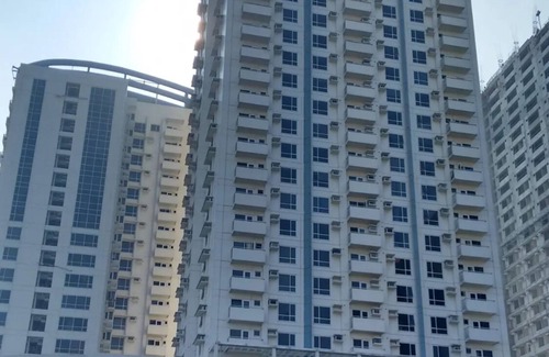 Santa Cruz Condominio | Studio Unit with Balcony in Manila