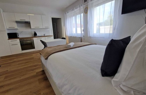Hettange-Grande Apartamento | Estudio-Villa-Baño con ducha-Vista al Jardín-A Planète