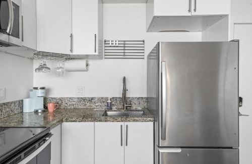University Heights Casa | Studio Verde- Free Parking, Central