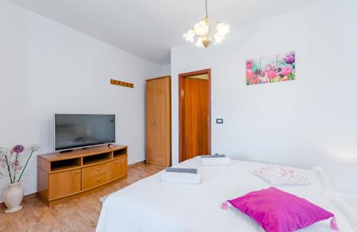 Sutivan Apartamento | Studio Vijađ