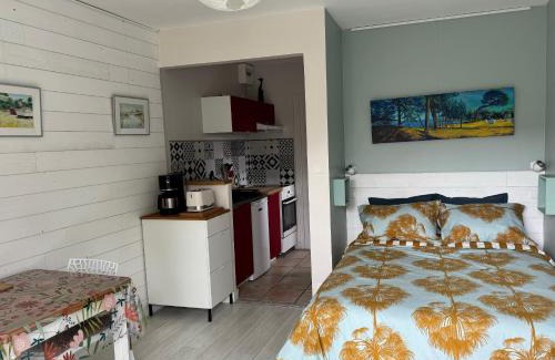Fouesnant Casa | Studio vue sur jardin à 3 mn en voiture de la mer