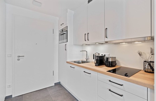 Cessange Apartamento | Studio w/ Balcony, Fast WiFi & Underground Parking