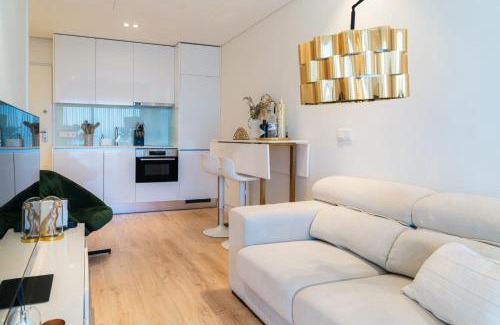Campanha Apartamento | Studio w/Balcony, Pool & Gym | Antas by Host Wise