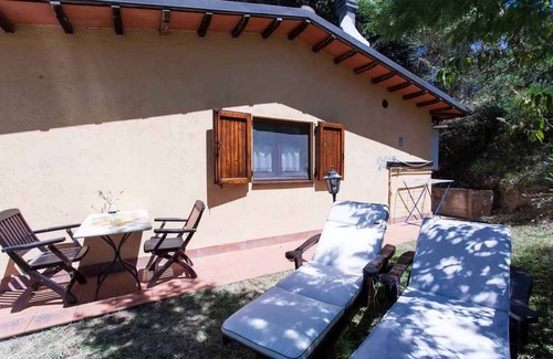 Ramazzano Apartamento | Studio with air conditioning