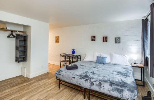 Rochester Apartamento | Studio w/King Bed near Dwtn