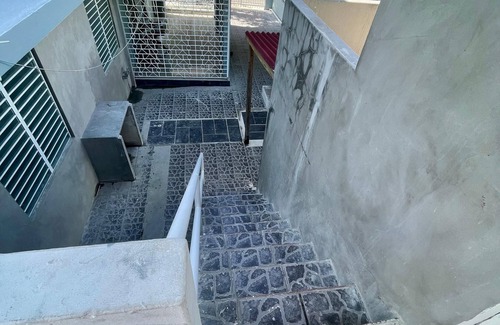 Bejucos Apartamento | Studio w/Patio - Close to the Beach - Air Conditioning