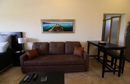 La Ventana Condominio | Studio w/ private rooftop terrace - Club Cerralvo