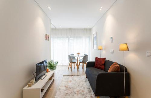 Campanha Apartamento | Studio w/Terrace, Pool & Gym | Antas by Host Wise