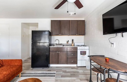 Riverside Apartamento | Studio+Wifi+TV+Free Parking