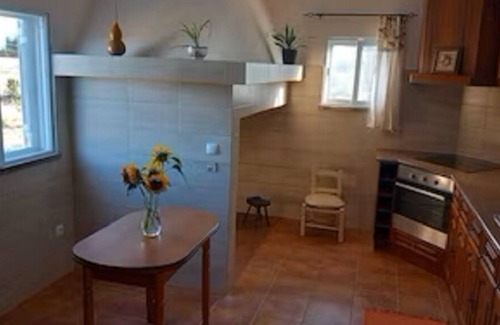 Alto do Pina Apartamento | Studio with a view