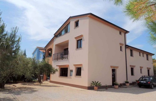 Brzac Apartamento | Studio with balcony and internet