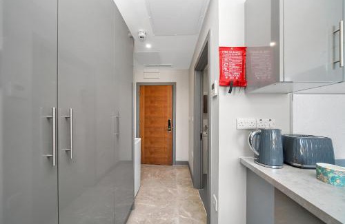 Valentines Apartamento | Studio with Balcony Godino Hotel Ilford