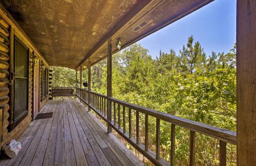 Eureka Springs Casa | Studio with Deck Near Thorncrown Chapel and Lakes