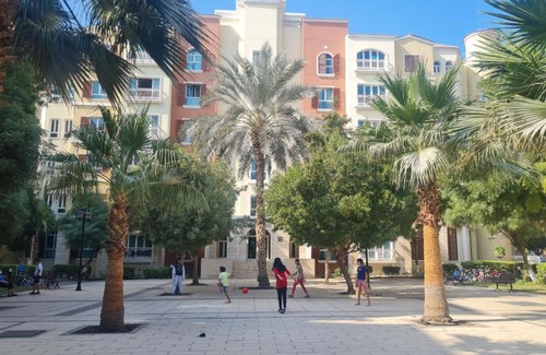 Discovery Gardens Apartamento | Studio with free Tennis court at the yard