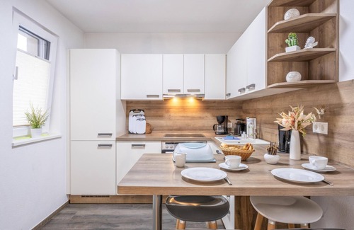 Woergl Apartamento | Studio with garden terrace close to the ski bus