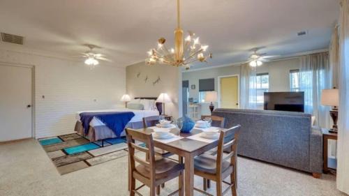 Thunderbolt Casa | Studio with Gazebo-Swanky Savannah Style